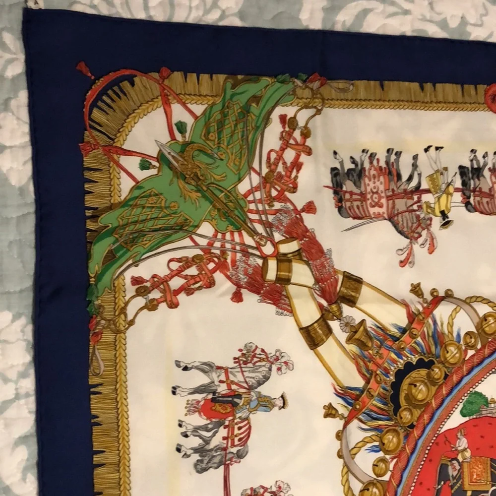 Hermès Scarf - Picture 6 of 10